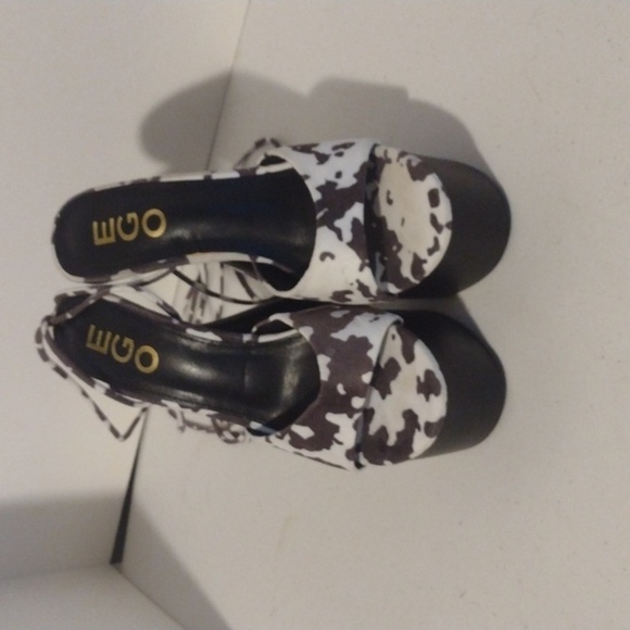 Cow Print Ego Strappy Platform heels size 6 - Picture 5 of 12